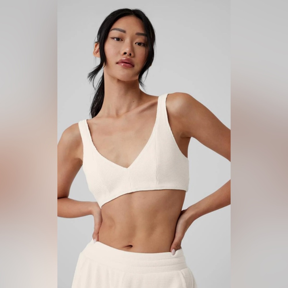 ALO Yoga Weekend Escape Bra